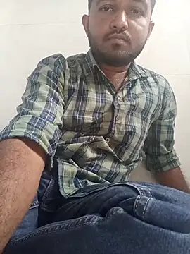 Snapshot of VJ17 chatting on 12.01.25 VJ17 online show from 12.01.25