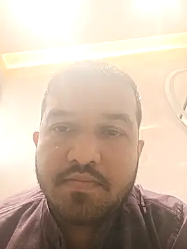 Snapshot of VJ17 chatting on 12.03.25 VJ17 online show from 12.03.25