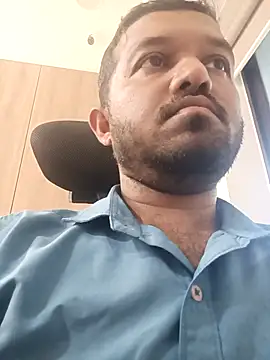 Snapshot of VJ17 chatting on 02.04.26 VJ17 online show from 02.04.26