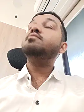 Snapshot of VJ17 chatting on 02.14.26 VJ17 online show from 02.14.26