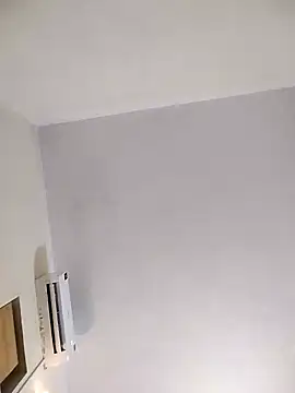 Snapshot of LisaaSEXXY chatting on 10.05.25 LisaaSEXXY online show from 10.05.25