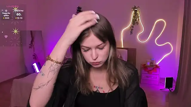 Lisa Blossom online show from 04.20.26