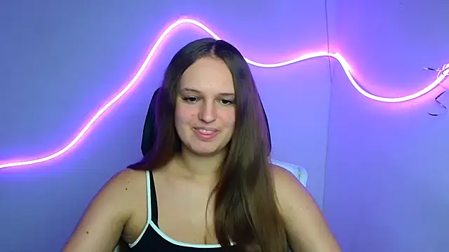 Aurora White online show from 09.26.25