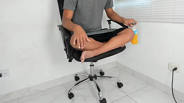 tyler twink boy online show from 09.22.25