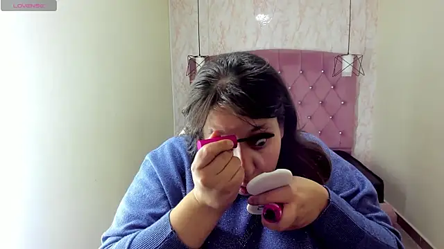 Snapshot of _Emily_rosee_ chatting on 10.02.25 Emily rosee online show from 10.02.25