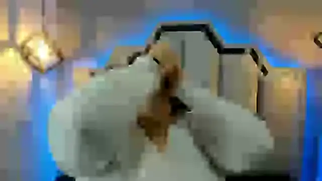 Snapshot of _Emily_rosee_ chatting on 10.10.25 Emily rosee online show from 10.10.25