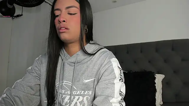 VictoriaParkeer online show from 04.17.26