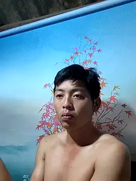 Snapshot of LuPhungg chatting on 09.22.25 LuPhungg online show from 09.22.25