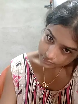 Tara2007 online show from 10.18.25