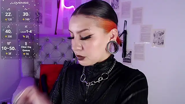 Snapshot of FabulousVenus chatting on 04.22.26 FabulousVenus online show from 04.22.26