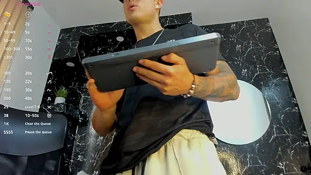 Alexander ferre online show from 10.10.25