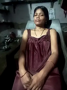 Snapshot of SEXY-MAHI4 chatting on 09.22.25 SEXY-MAHI4 online show from 09.22.25