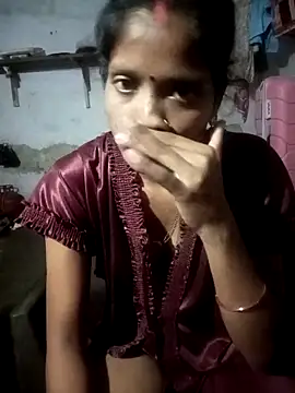 Snapshot of SEXY-MAHI4 chatting on 10.01.25 SEXY-MAHI4 online show from 10.01.25