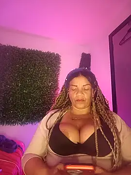 Eva Luxei online show from 10.23.25