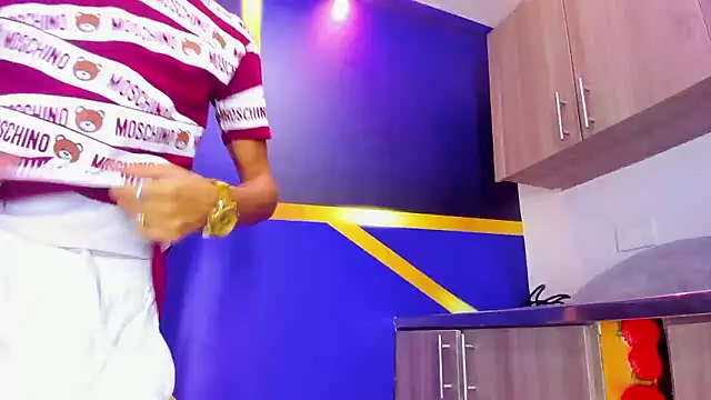 gustavo saaled19  online show from 09.29.25