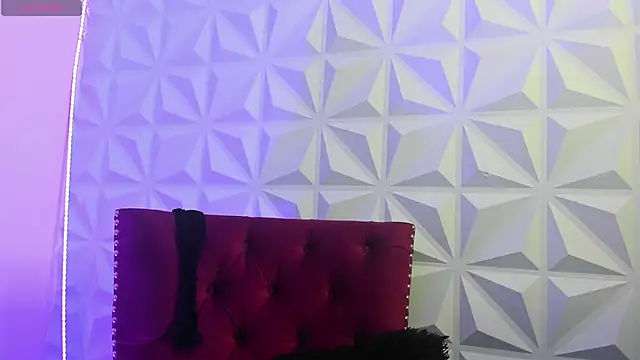 Snapshot of LilyQueen_cg chatting on 09.10.25 LilyQueen cg online show from 09.10.25