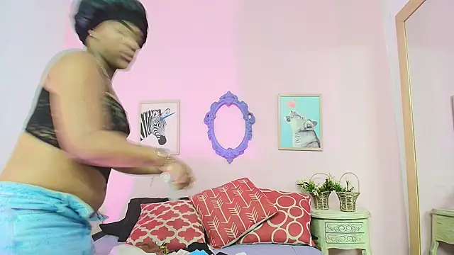 Nahomi Rivera online show from 10.03.25