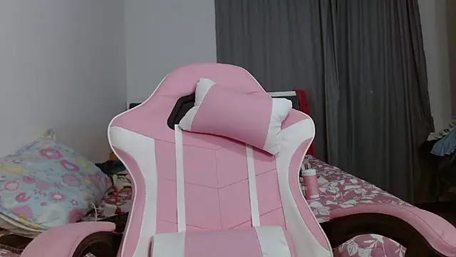 AntonellaCute ab online show from 10.28.25