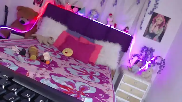 lolitaa hot  online show from 09.18.25