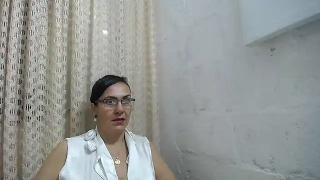 gabbyparker  online show from 12.15.25