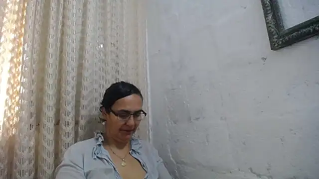 Snapshot of gabbyparker_ chatting on 02.24.26 gabbyparker online show from 02.24.26