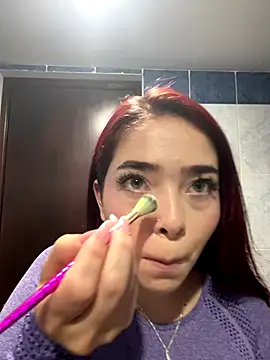 HannahCollyns online show from 12.21.25