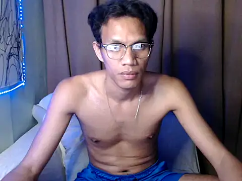 Snapshot of fantasy_davidxx chatting on 10.03.25 fantasy davidxx online show from 10.03.25