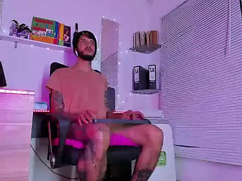 Snapshot of dex_55 chatting on 10.04.25 dex 55 online show from 10.04.25