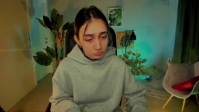 olivianorton online show from 09.25.25