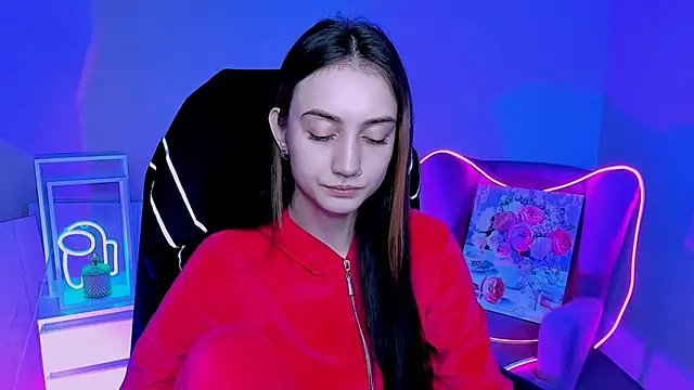 olivianorton online show from 10.15.25