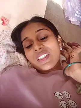 Snapshot of hotshreya69 chatting on 10.08.25 hotshreya69 online show from 10.08.25