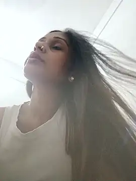 Snapshot of hotshreya69 chatting on 10.25.25 hotshreya69 online show from 10.25.25