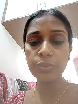 Snapshot of hotshreya69 chatting on 10.28.25 hotshreya69 online show from 10.28.25