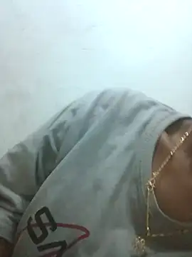 Snapshot of hotshreya69 chatting on 11.08.25 hotshreya69 online show from 11.08.25