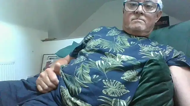 Snapshot of naughtygrandad1 chatting on 05.13.26 naughtygrandad1 online show from 05.13.26