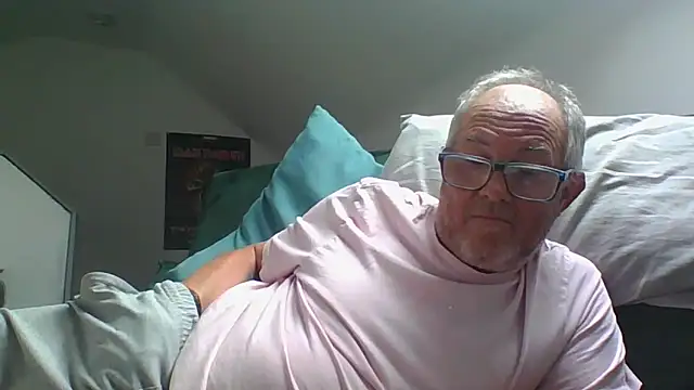 Snapshot of naughtygrandad1 chatting on 05.19.26 naughtygrandad1 online show from 05.19.26