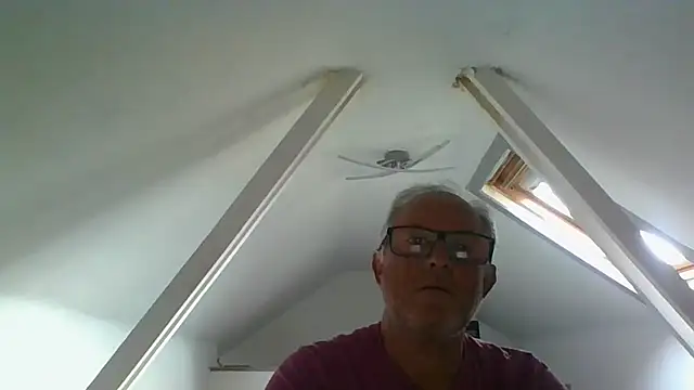 Snapshot of naughtygrandad1 chatting on 06.03.26 naughtygrandad1 online show from 06.03.26