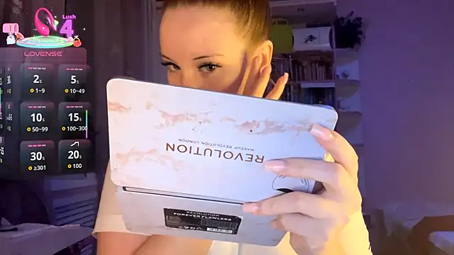 PandaFluff online show from 09.22.25