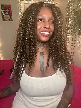 Snapshot of MistiSavannah chatting on 02.17.26 MistiSavannah online show from 02.17.26