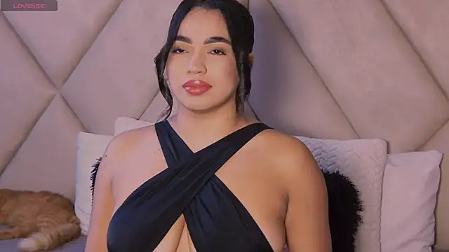 Snapshot of CharlotteeBrownn chatting on 11.05.25 CharlotteeBrownn online show from 11.05.25