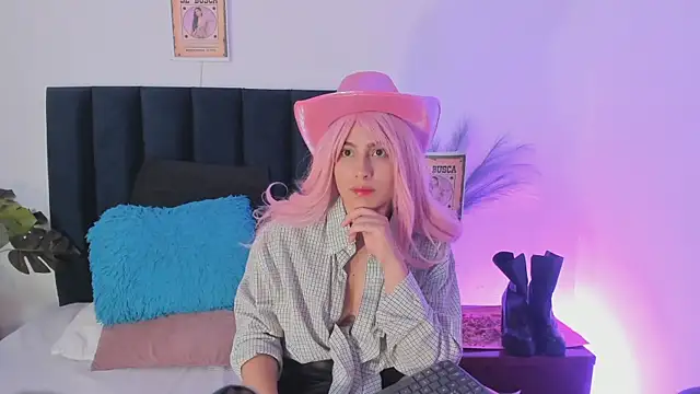 Snapshot of AkashaMoon_ chatting on 09.13.25 AkashaMoon online show from 09.13.25