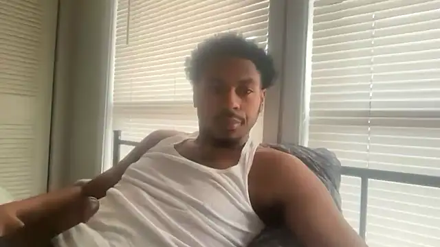 Snapshot of Yungandhungd chatting on 11.20.25 Yungandhungd online show from 11.20.25