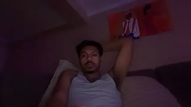 Snapshot of Yungandhungd chatting on 04.06.26 Yungandhungd online show from 04.06.26