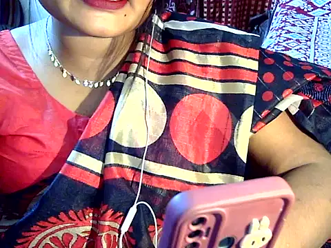 Snapshot of Nusrat_Faria07 chatting on 10.26.25 Nusrat Faria07 online show from 10.26.25