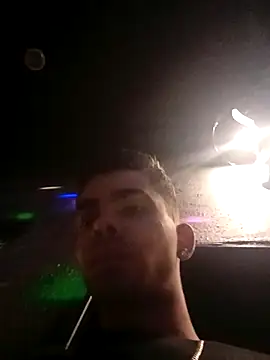 Snapshot of Dunot__ chatting on 09.30.25 Dunot online show from 09.30.25