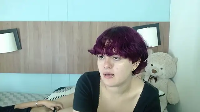 JadeAndJess  online show from 09.23.25