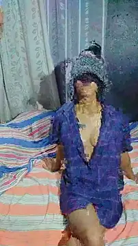 Snapshot of Chooty_Couple chatting on 03.10.26 Chooty Couple online show from 03.10.26