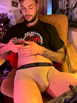 Snapshot of Mexxwell69 chatting on 10.26.25 Mexxwell69 online show from 10.26.25