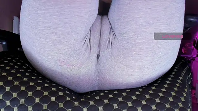 Snapshot of Cameltoe_squirt_inPants chatting on 11.10.25 Cameltoe squirt inPants online show from 11.10.25