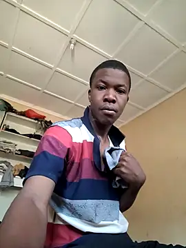 Snapshot of sweetdickboy2 chatting on 10.02.25 sweetdickboy2 online show from 10.02.25